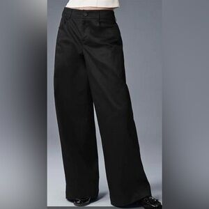 ALO Low-Rise Wanderlust Wide-Leg Pants
